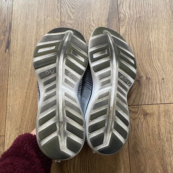 APL Techloom Pro Sneakers Women's 9.5 Black/Heather Gray/White - Picture 5 of 6